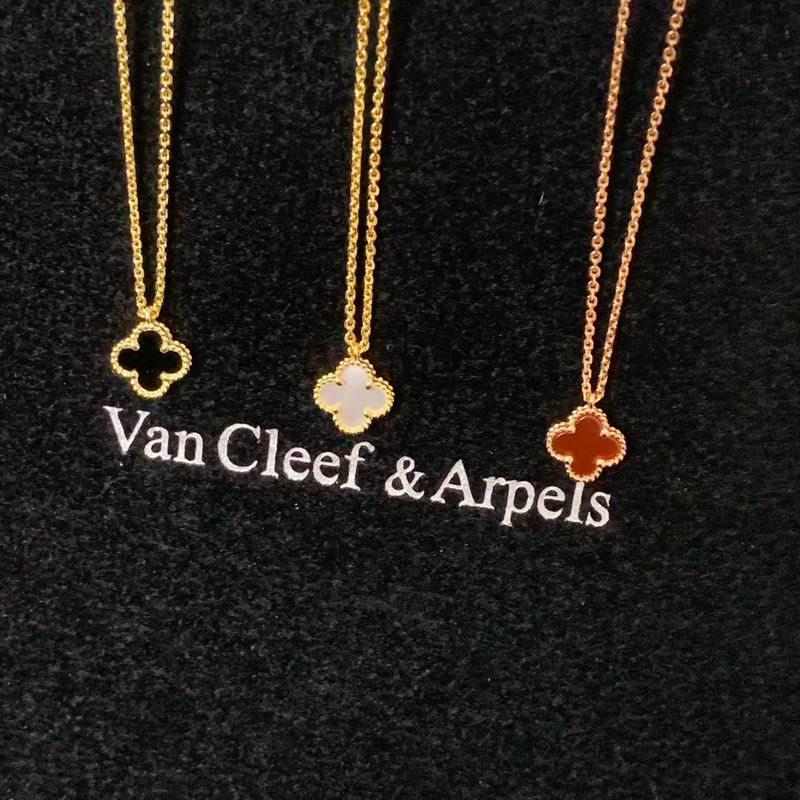 Van Cleef & Arpels necklace 09yxq02